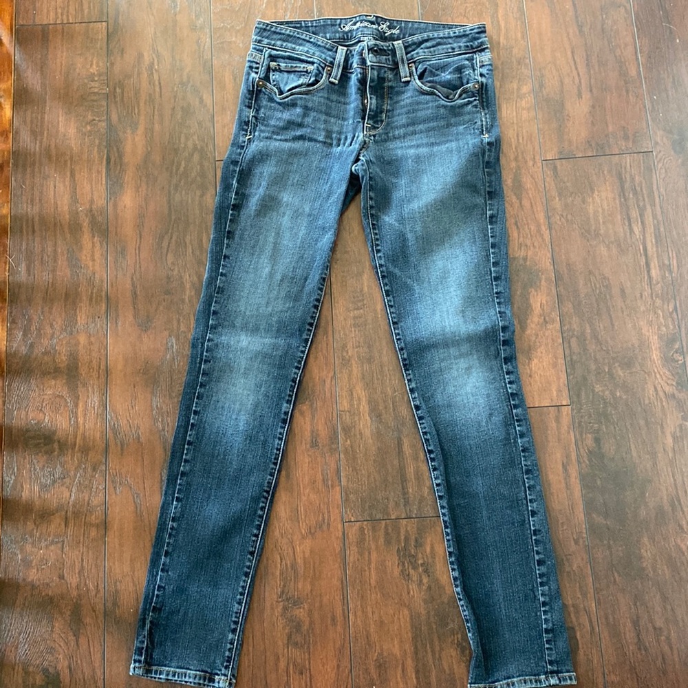 American Eagle size 6 skinny jeans